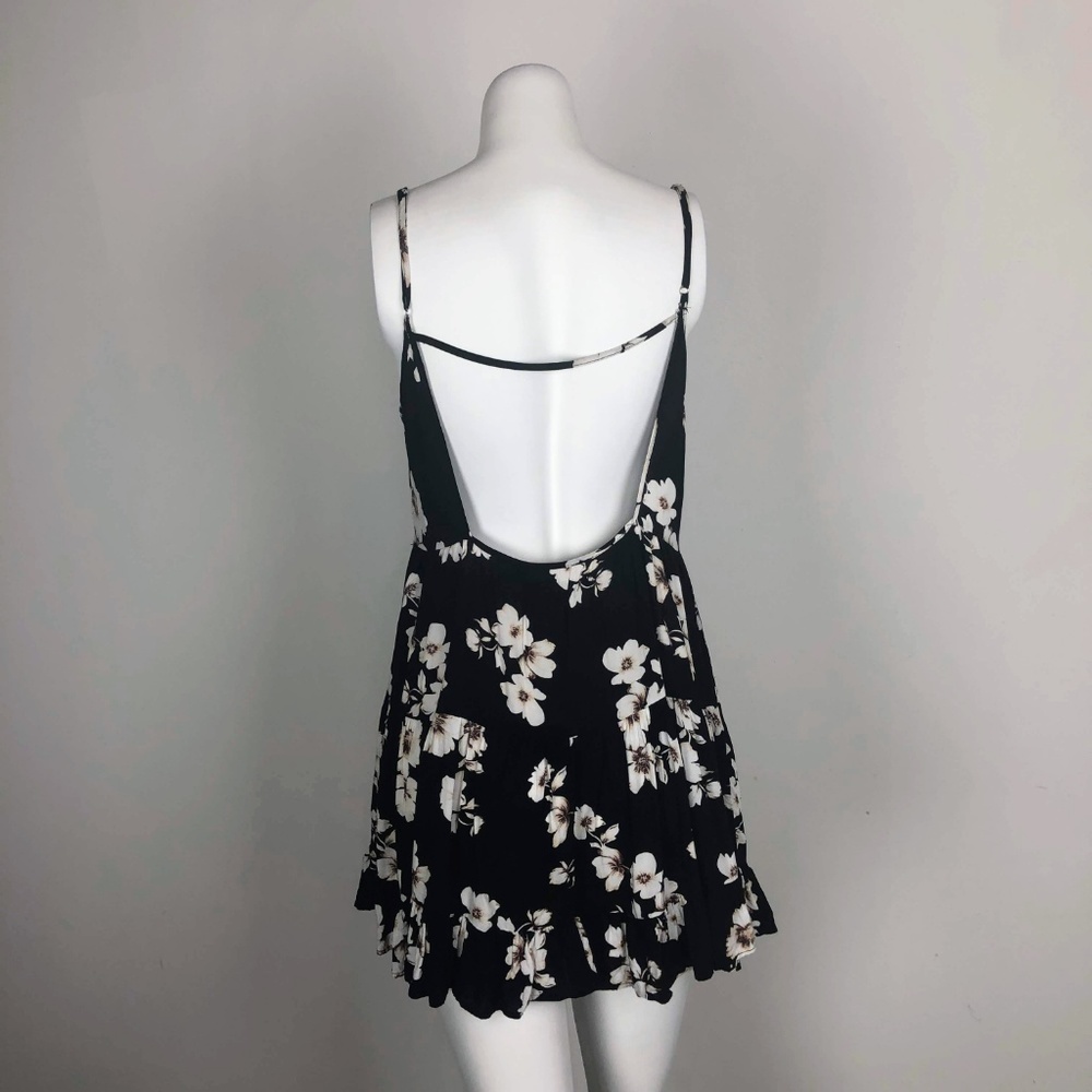 Brandy Melville Jada Black Floral Dress Babydoll - Picture 7 of 7